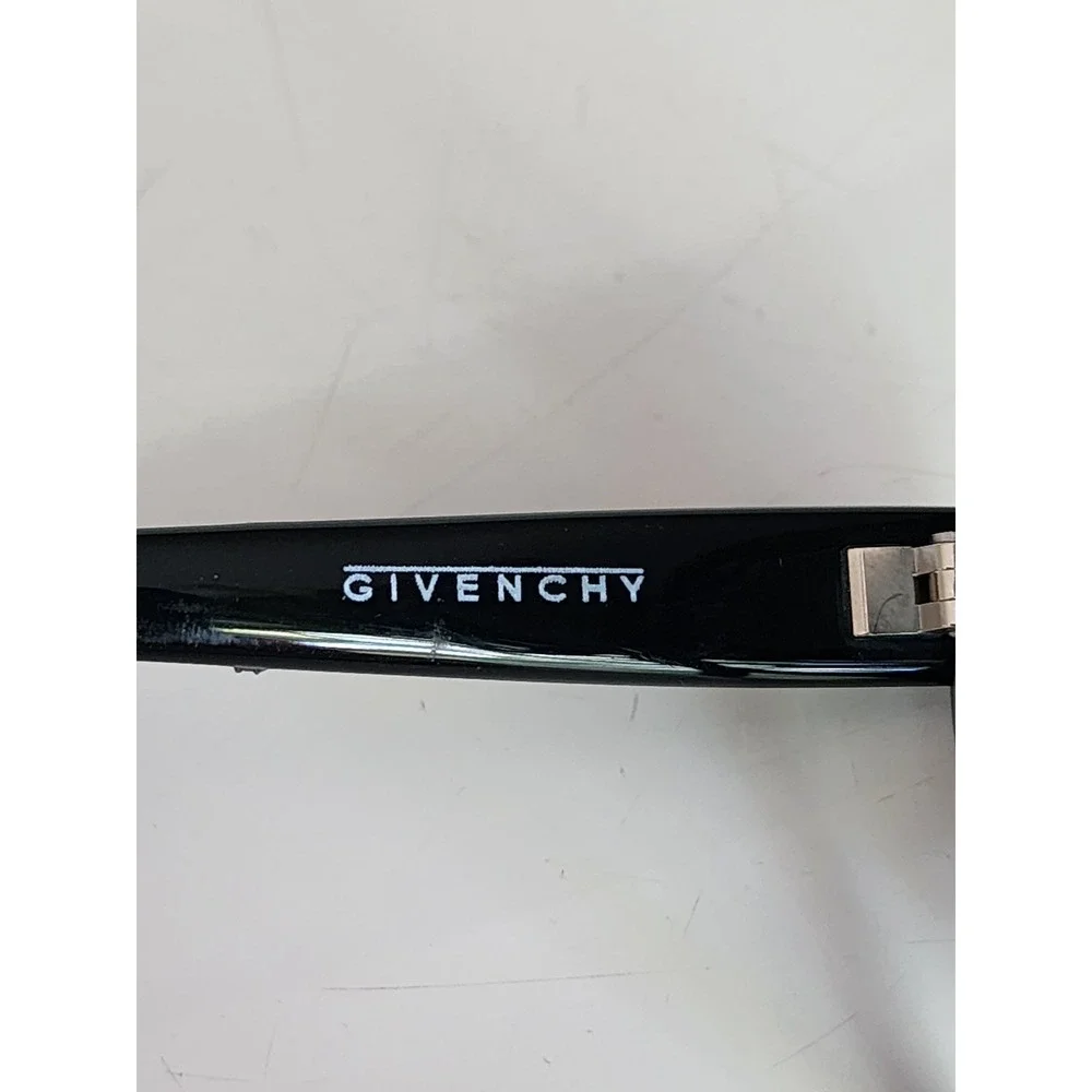 Givenchy Vintage Sunglasses Black Gold 142-BLK Oval Cat Eye Womens